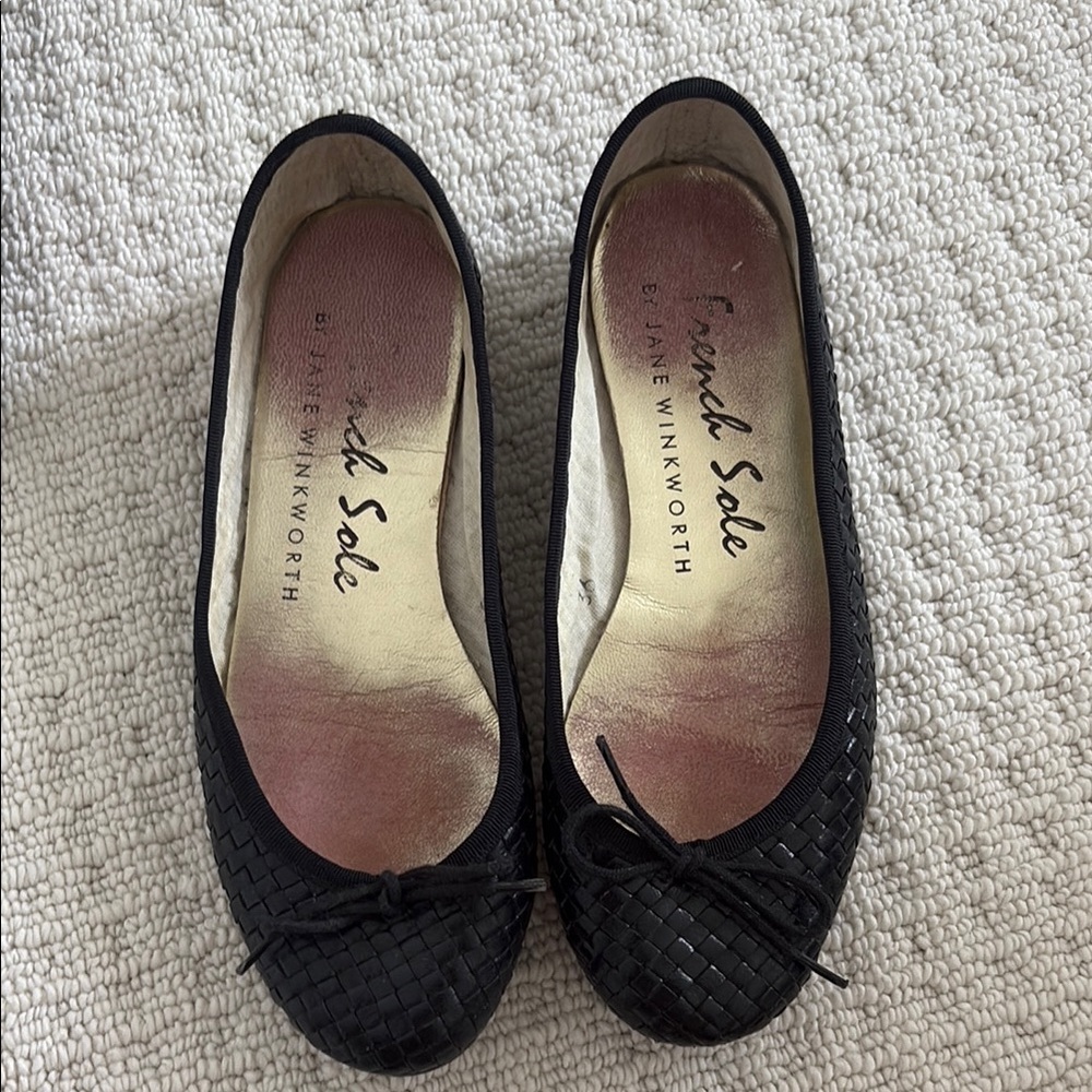 French Sole Black Ballet Flats